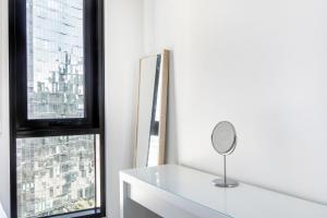 Modern Nomads Spacious Modern 2BR Urban Retreat with View