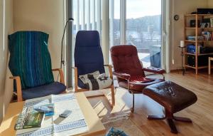 Cozy Home In Kållekärr With Wifi