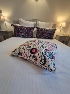 Hotels Cit'Hotel La Villa Julia : photos des chambres