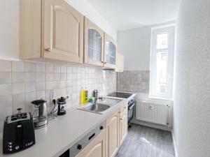 Top-Lage Apartments für 4 Personen, Premium mit Doppelbett oder Standard mit Einzelbetten