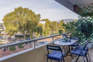 Glyfada central seaside apartment