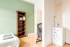 Cozy private room in shared apartment, close to beach and city center