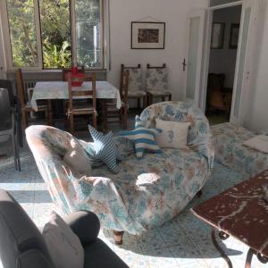 Charming front sea apartment