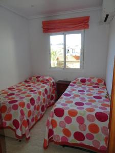 Al Andalus - Vera Playa - 2 bedroom - sleeps 4 - R098