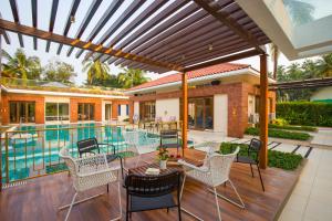 ELIVAAS 4 BHK With Pvt Poo & Gaming Room - Liora