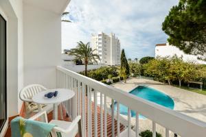 Twin Room with Pool View room in Hotel Playasol Marco Polo I