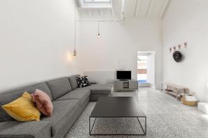 Arneiro Garden House - Country Retreat with BioPool