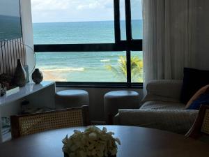 Maravilhoso 2 quartos vista mar no Ondina Apart