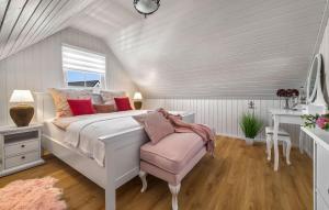 La Petite Maison Bleue