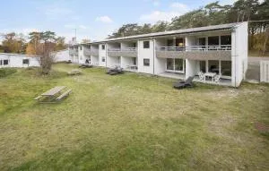 1 Bedroom Lovely Apartment In Nexø - Dueodde