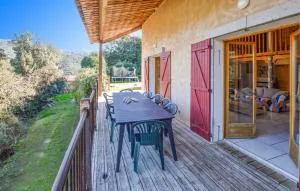 4 Bedroom Lovely Home In Azilone Ampaza - Azilone-Ampaza