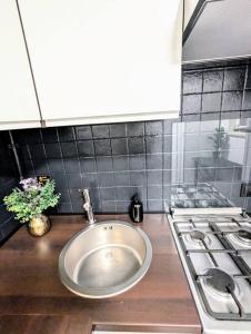 Cozy 2rm Apartment with 2xWorkspace