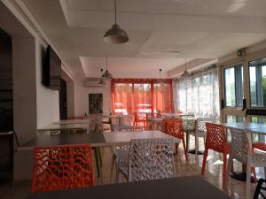 Hotels Kyriad Direct Arles : photos des chambres