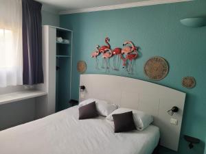 Hotels Kyriad Direct Arles : photos des chambres