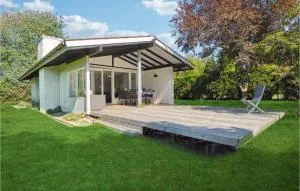 Two-Bedroom Holiday Home In Tisvildeleje - Tisvilde