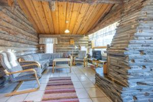 Log Cabin Apartment Käkriäinen B