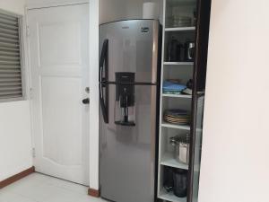 apartamento norte barrio la flora con parqueadero