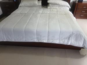 apartamento norte barrio la flora con parqueadero