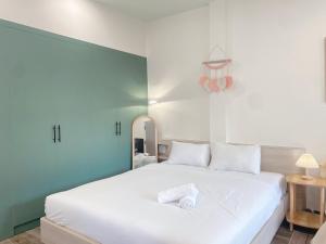 Jessicas home in center, District 1