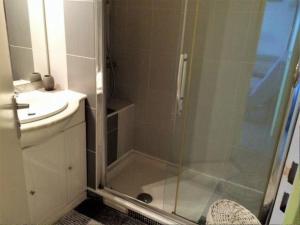 Accès direct plage pour ce superbe T2 moderne et fonctionnel - 6FR325