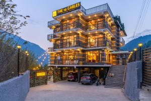 The 14 Gables, A Boutique Stay, Manali - Pet Friendly Hotel - Crown Palace
