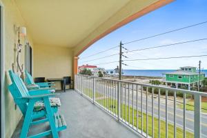 Mexico Beach - Summerhouse Rentals by Panhandle Getaways