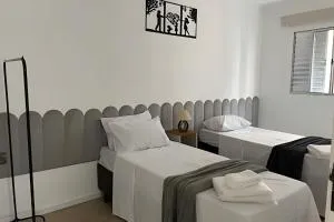0432 - Apto com 2 Dorms para 6 Hóspedes - Jardim Bela Vista