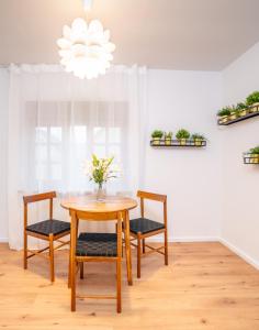 Nauen Stay for 4 Guests - Parking included