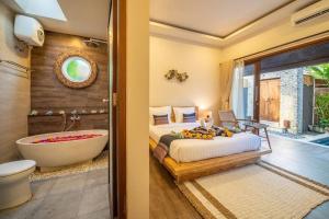 Arts Cherry Villa Dua Two-Bedroom with Private Pool Kuta