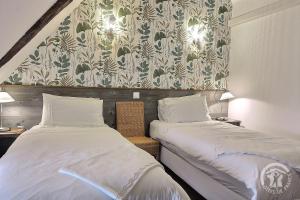 B&B / Chambres d'hotes Manoir du bourg : photos des chambres