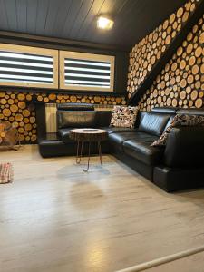 Apartament NEON Z JACUZZI -Klima -RYNEK CENTRUM &Parking