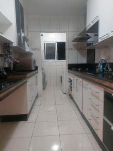 Beira-mar, 110mt, 3 dorms, linda vista