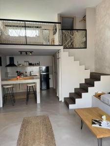 Stellas Loft In Center Of Tinos