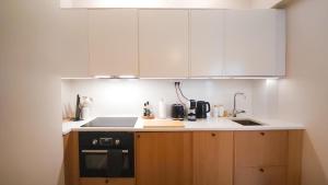 Modern Boho Charm in Kallio, Walk to City Center