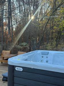 Villa Yarema Mountain Relax with Hot Jacuzzi & Sauna by BookVillaBG
