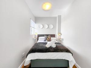 Lions Head views! Ultimate convenience!