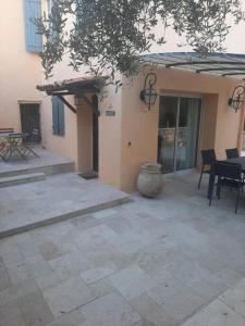 Appartements Les Bastides D'Helene : photos des chambres