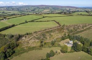 Hedgehog Cottage Wheddon Cross