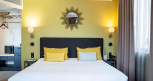 Superior Queen Room room in Best Western Plus Hotel de Dieppe 1880