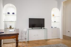 UNYCA - Ponte Vecchio Retreat