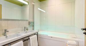 Hotels Best Western Plus Hotel de Dieppe 1880 : photos des chambres
