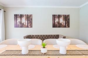Spacious 5 Bedroom Luxury Villa with Heated Pool and Backup Power in Blouberg