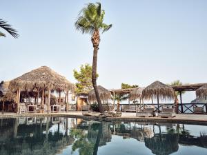 Gloria Maris Hotel Suites and Villas