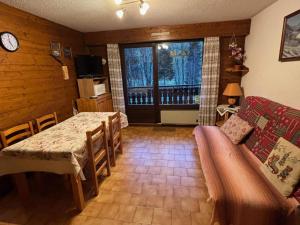 Appartements Appartement cosy 2 pieces, proche pistes de ski, balcon Sud, stationnement inclus ! - FR-1-692-41 : photos des chambres