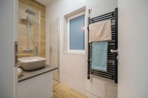 Luxury 5 bedroom 5 bathroom penthouse by the Opera