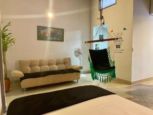 explora la magia de laureles