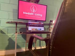 explora la magia de laureles