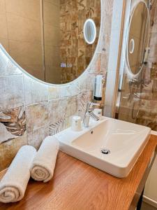 Hotels L'Arcalod & Bistrot Jeanne - Lac d'Annecy - Hotel Restaurant Spa : Chambre Double ou Lits Jumeaux Supérieure