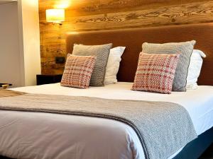 Hotels L'Arcalod & Bistrot Jeanne - Lac d'Annecy - Hotel Restaurant Spa : photos des chambres