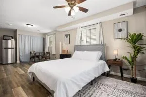 Stylish Studio Apartment with Modern Touches - Pekin